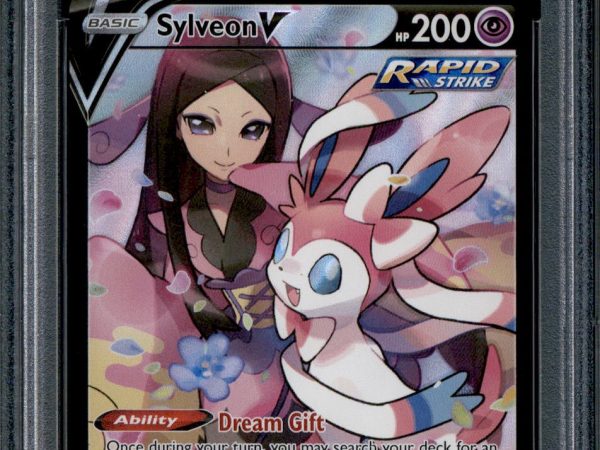Sylveon V - TG14/TG30 - PSA 8 - Full Art - Brilliant Stars - Pokemon - 10644